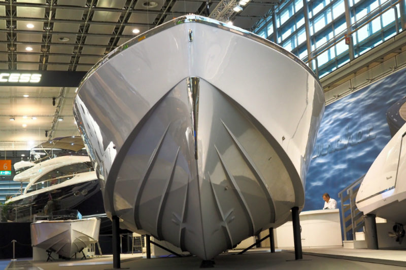 Why Boat Hulls are Steel - Frauscher 1 Loibner 800x533